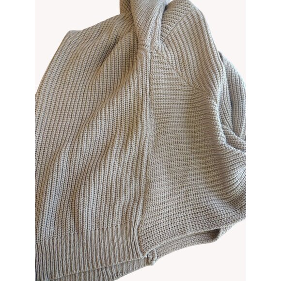 Love Tree Sweater Large Knotted Back Long Sleeve - Picture 12 of 13